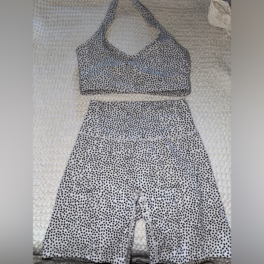 Black and white gym set